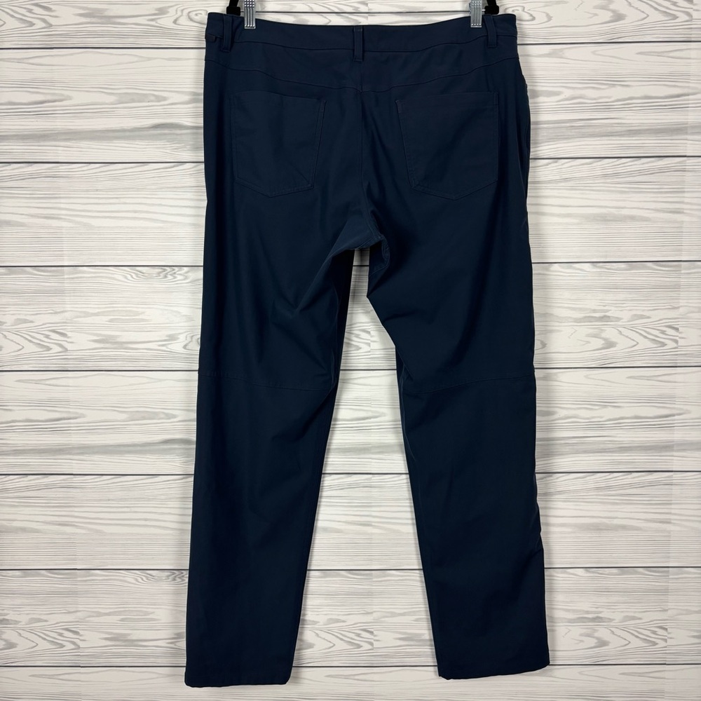 Lululemon Men’s ABC Relaxed-Fit Pants Warpstreme True Navy Size 38 - Picture 5 of 8